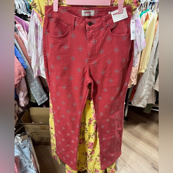 Wrangler Red Printed High-Rise Bold Boot Jeans - Picture 6 of 15